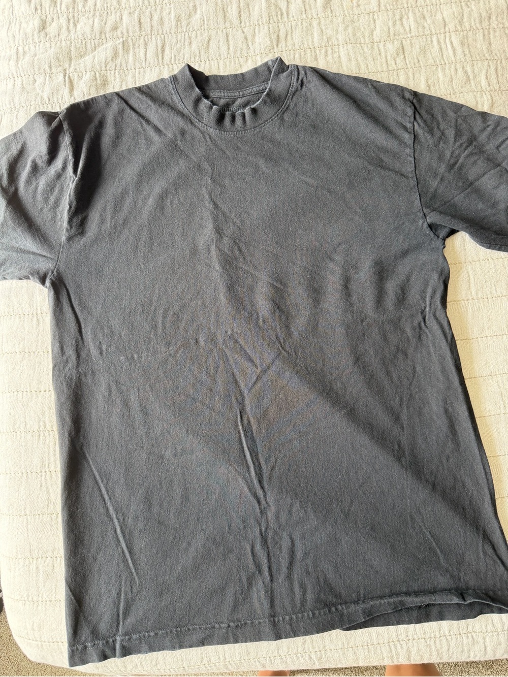 Men's Crew Neck Short Sleeve T-Shirt in Charcoal Gray
